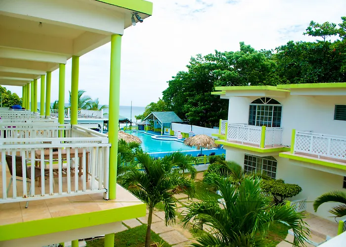Fun Holiday Beach Resort