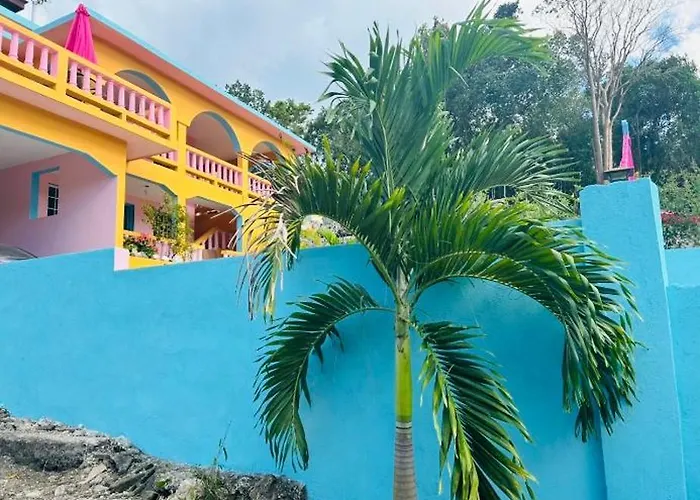 Coral Cove Cottage
